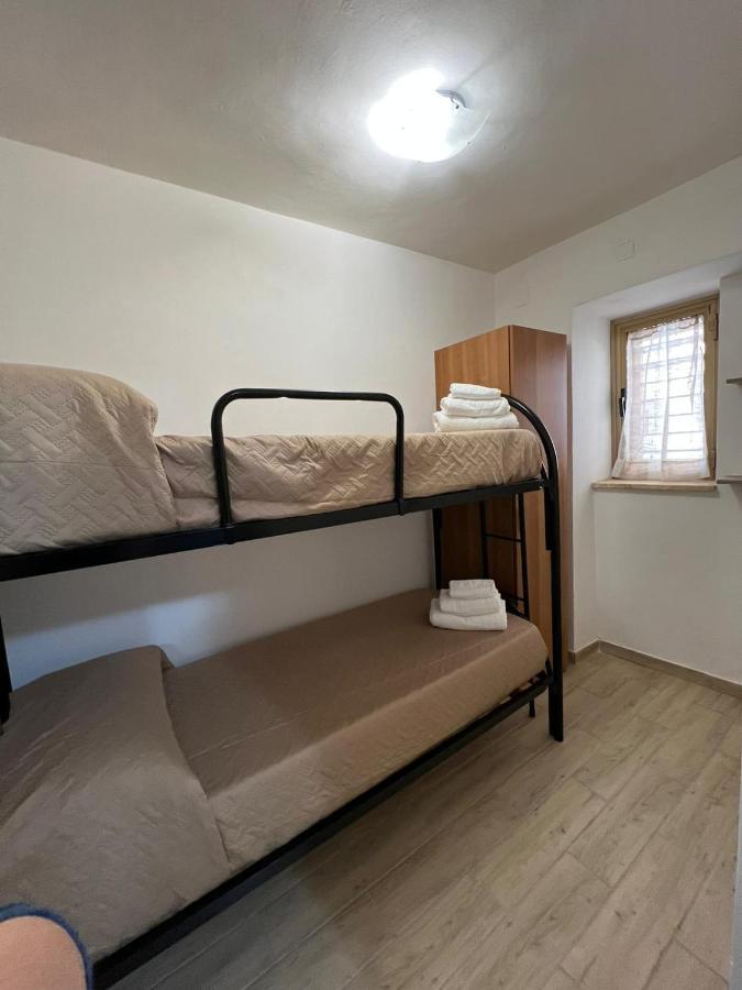 シッラ The Mistral Bed & Breakfast エクステリア 写真