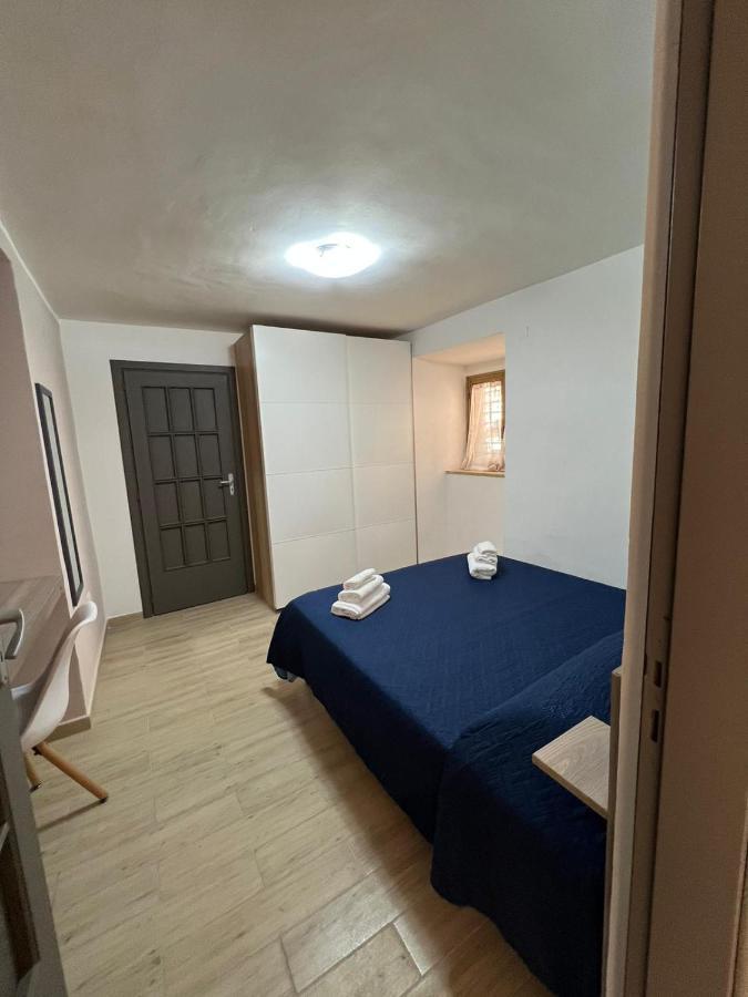 シッラ The Mistral Bed & Breakfast エクステリア 写真