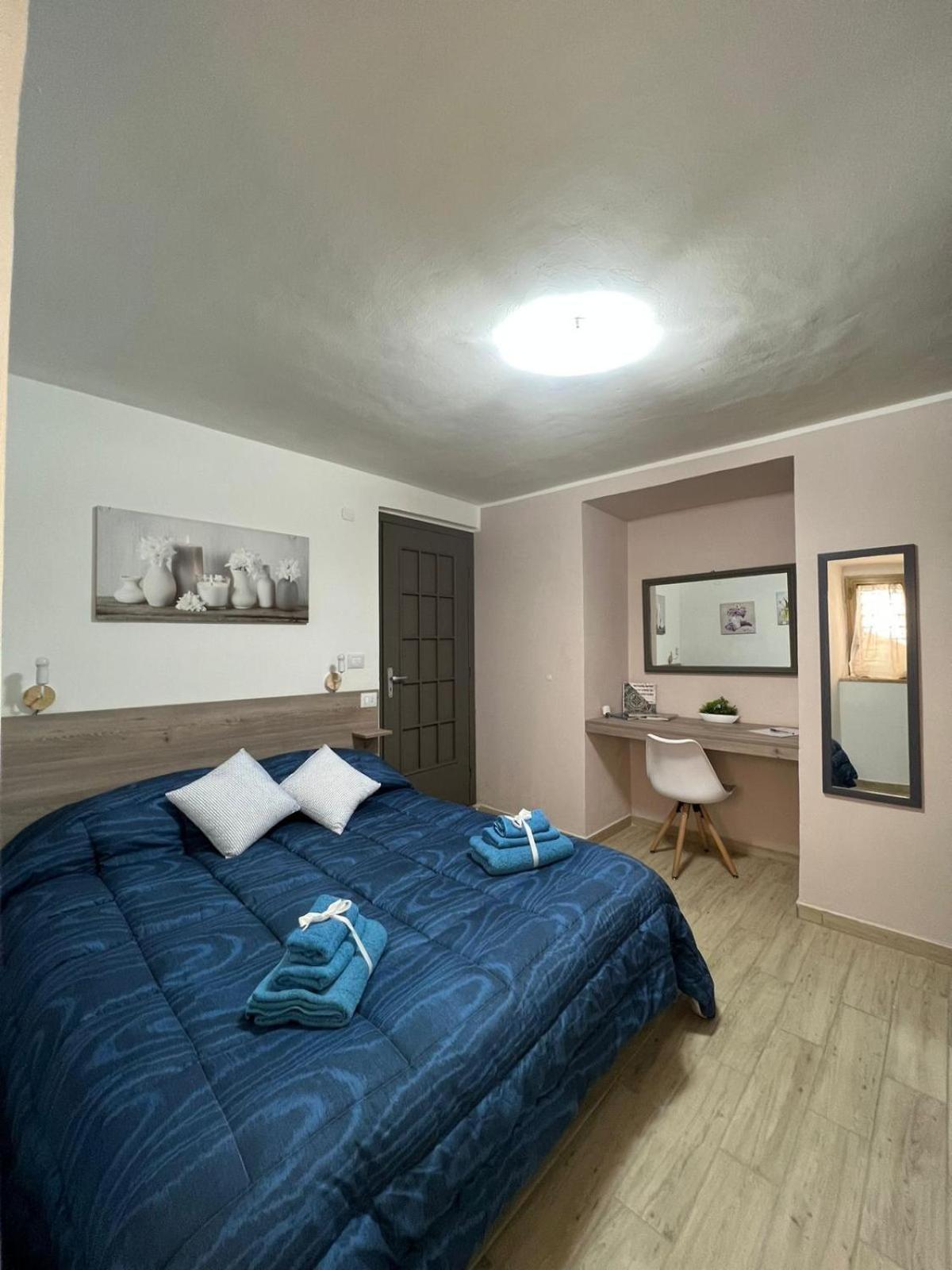 シッラ The Mistral Bed & Breakfast エクステリア 写真